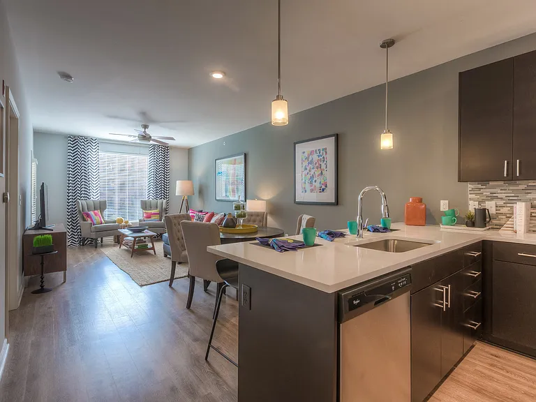 EdgeWater at City Center — Photo 69