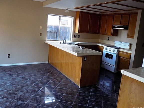 5th image of 24063 Stonebridge Ct