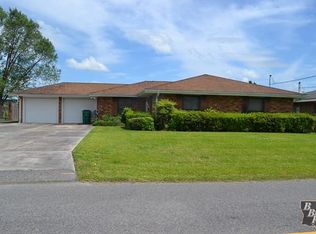 225 Saint Anthony St, Raceland, LA 70394