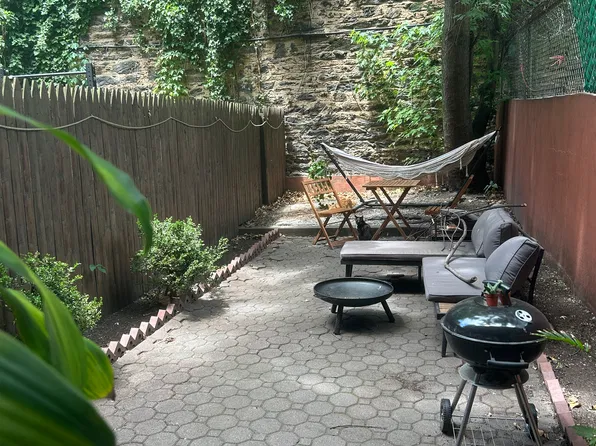1798 Third Avenue image 1 of 8