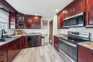78th St-0105-018.jpg