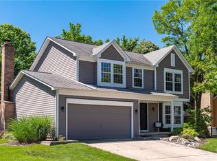 2440 Rosina Dr, Miamisburg, OH 45342