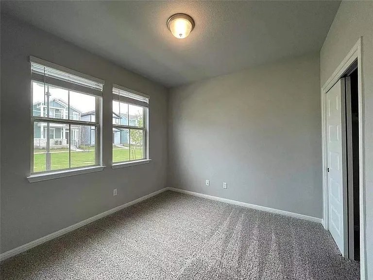 2205 Arendale Dr — Photo 6