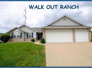 2728 Stone Valley Dr, Maryville, IL