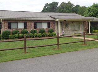 201 Vineta Dr, Morganton, NC 28655