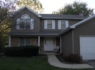 6224 Stable Rd, Woodridge, IL 60517