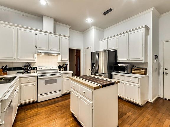5th image of 4808 Ashworth Ct