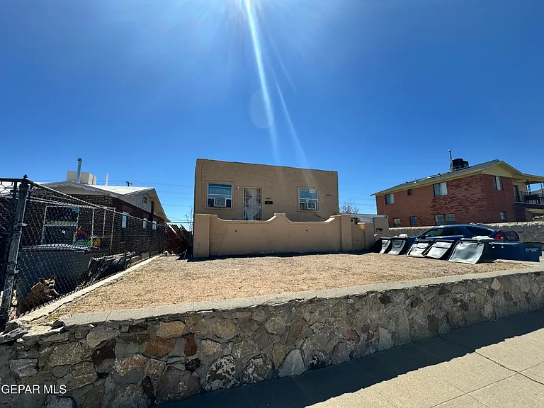 3204 Frankfort Avenue gallery image 2