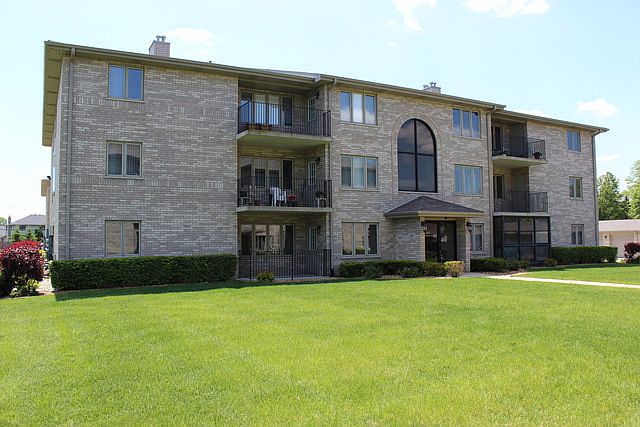 1st image of 13953 W Leamington Dr #1004
