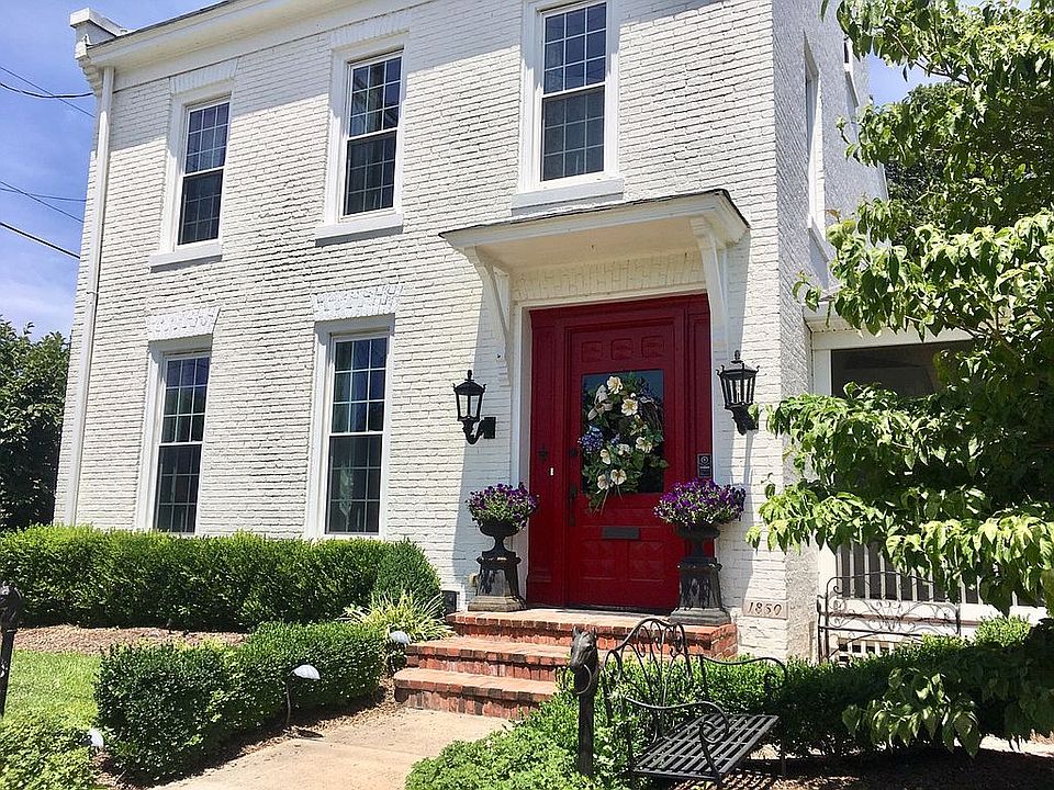 2nd image of 815 E Main St