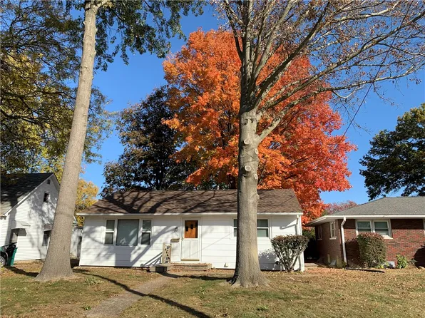 304 N Poplar St, Pana, IL 62557