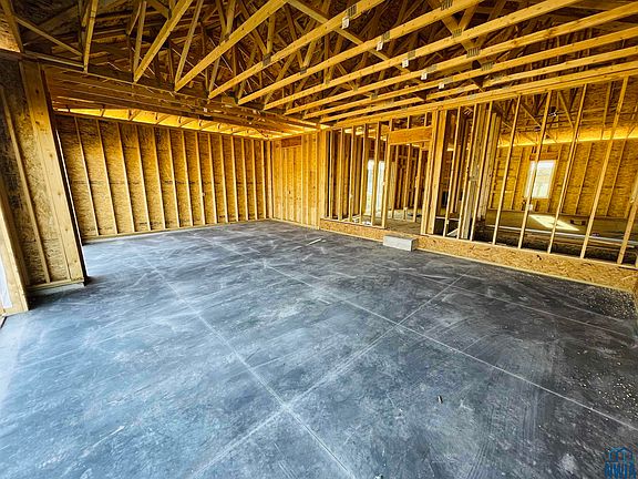 2nd image of 805 Paige Pl