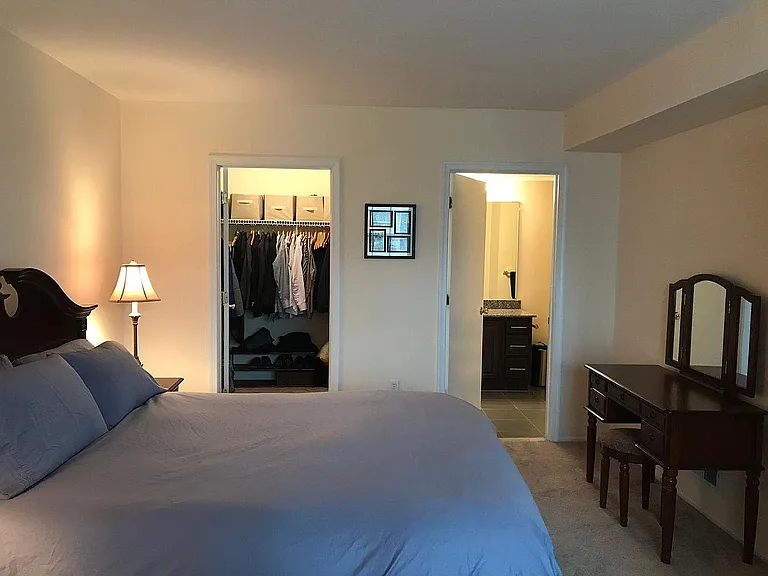 1403 Plymouth Rd — Photo 8