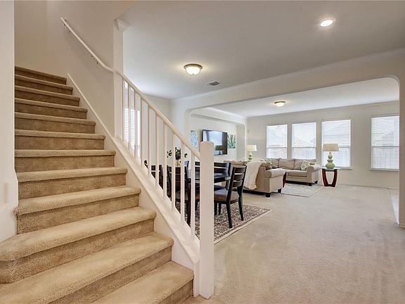 4th image of 7817 Arezzo Dr