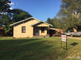 708 W 3rd St, Clarendon, TX 79226