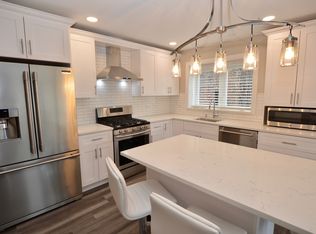 577 Pennsylvania Ave STE 201, Glen Ellyn, IL 60137