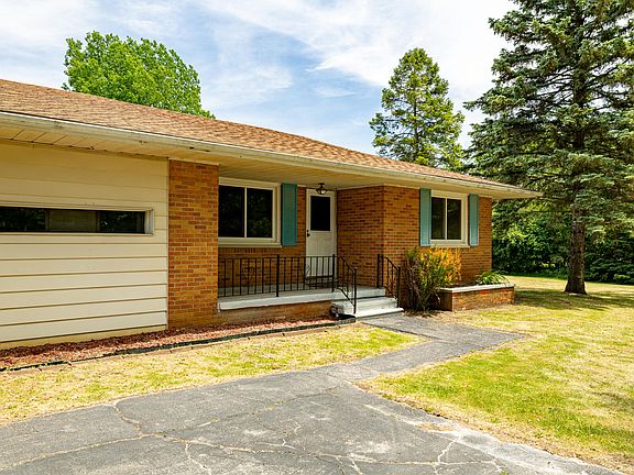 2nd image of 6272 Earhart Rd