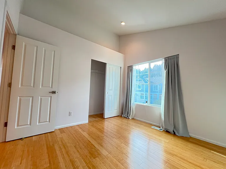4113 S 220th Pl — Photo 17