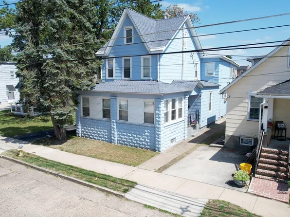 2230 41st St, Pennsauken, NJ 08110