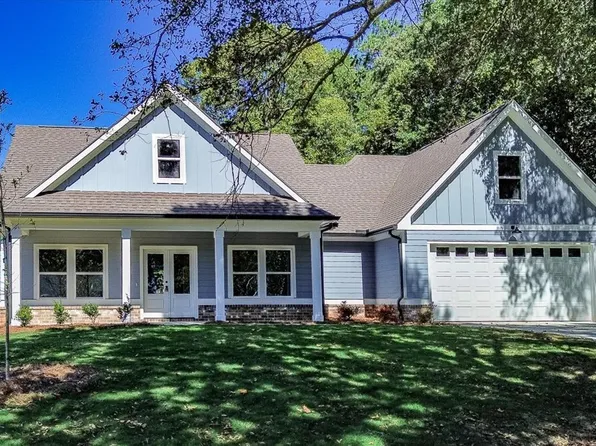 6169 Pinewood Dr SE, Covington, GA 30014