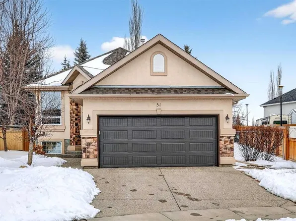 51 Cranleigh Gdns SE, Calgary, AB T3M 1C7