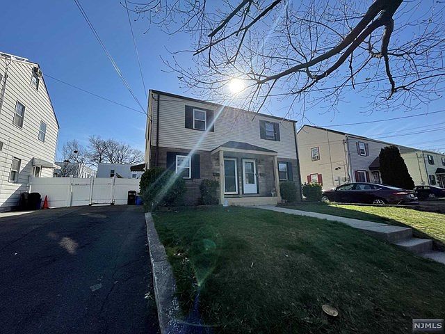 1st image of 112 Floyd Ave