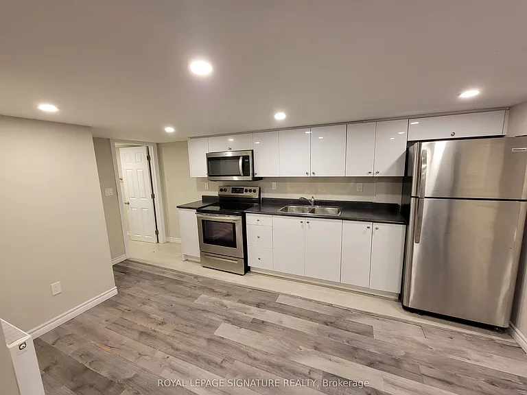 496 Horner Ave #L4 — Photo 6