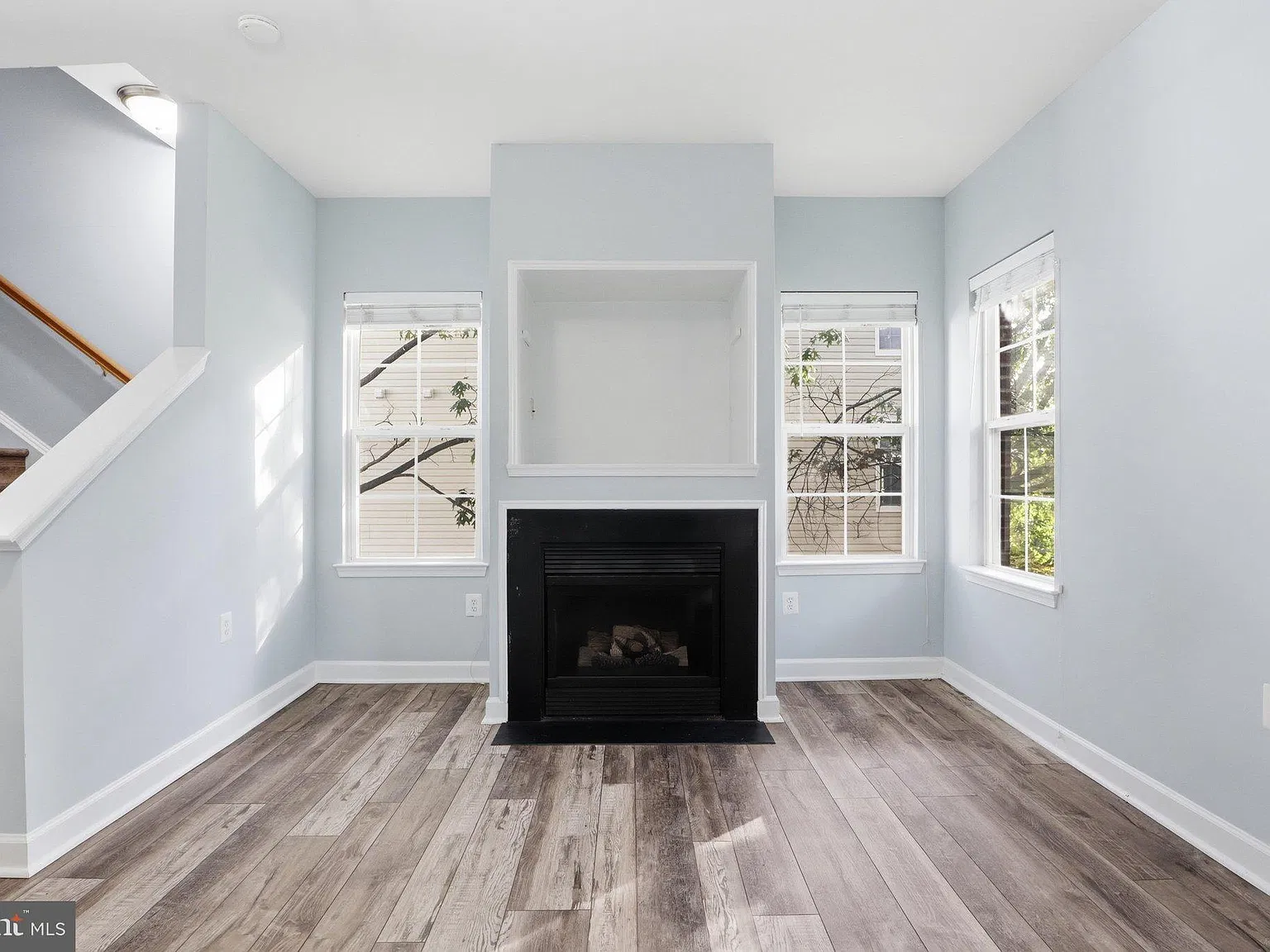 2 bed, 2.5 bath, 1320 sqft, $2,800 — Photo 4