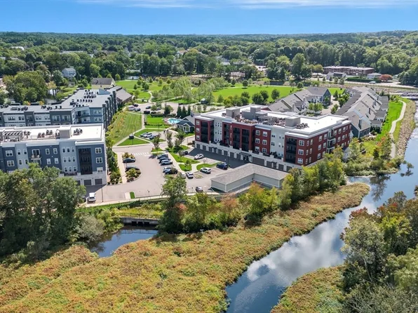60 Coppersmith Way #208, Canton, MA 02021