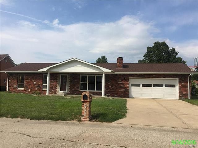 1st image of 2325 Arnold Dr