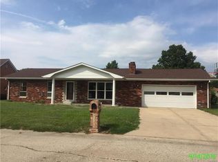 2325 Arnold Dr, Granite City, IL 62040