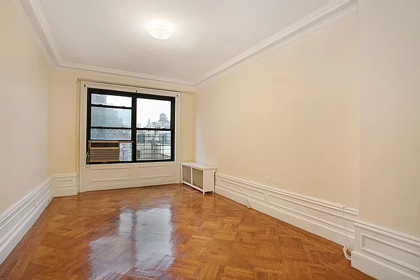 Rented by Corcoran | media 54