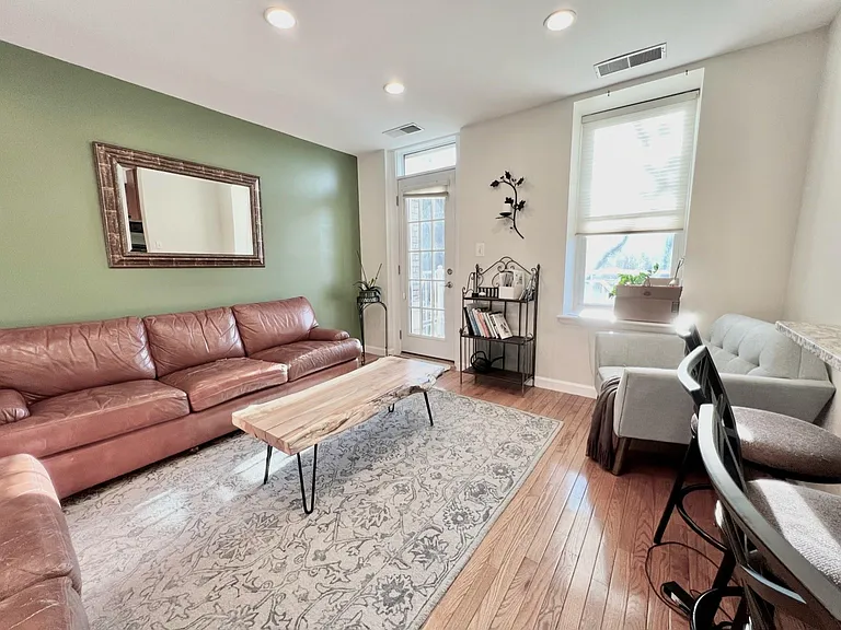 1307 Clifton St NW #22 — Photo 1