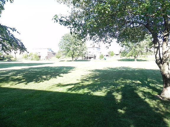 5th image of 1820 Bellechase Dr