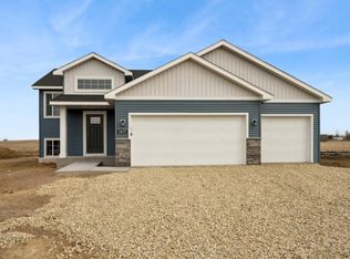 201 Robbie Ln, Howard Lake, MN 55349