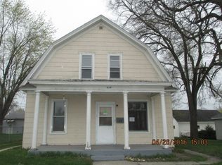 212 E Emmett St, Portage, WI 53901