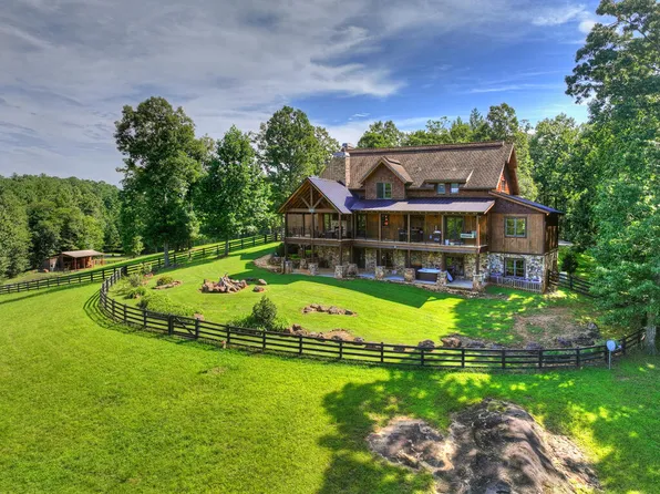 98 S Saddleback Trl, Blue Ridge, GA 30513