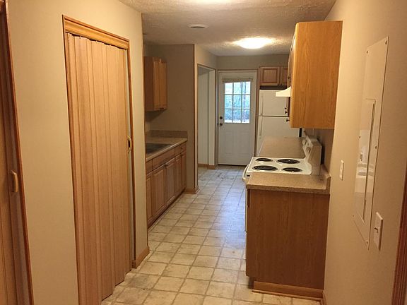 Kitchen with W/D hookups