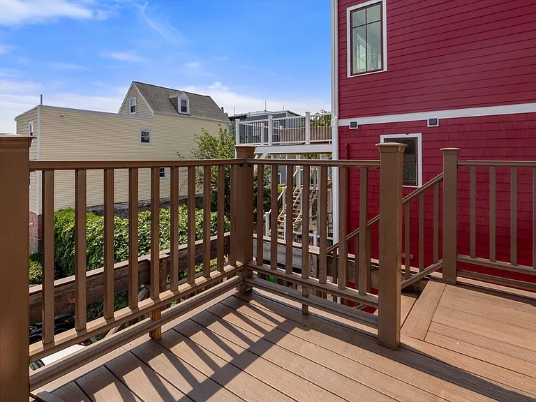 17 Sackville St #3 — Photo 24