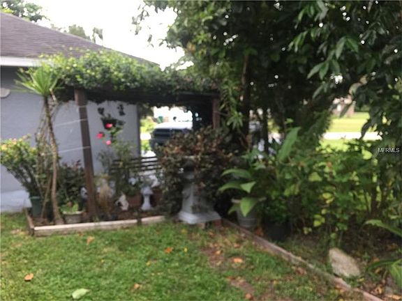 5th image of 949 Baylor Dr