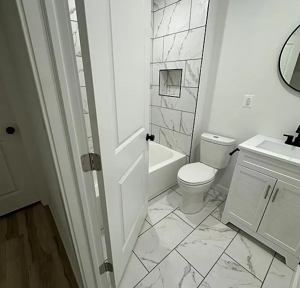 917 N Markoe St #2 — Photo 3