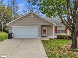 20 Laurelhurst Ct, Greer, SC 29650
