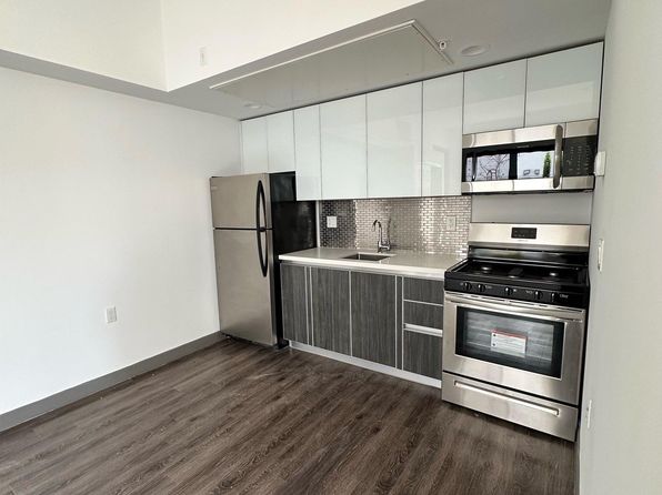 5812 Virginia Ave #13