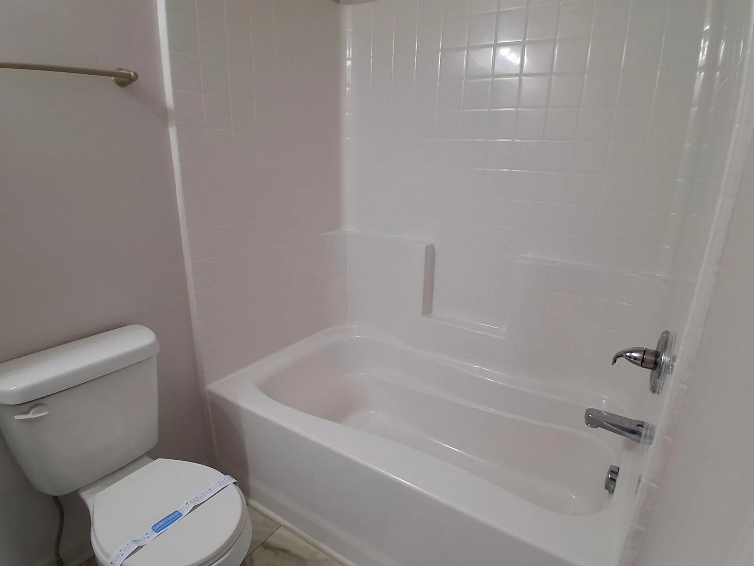 2 bed, 2.5 bath, $1,918 — Photo 2