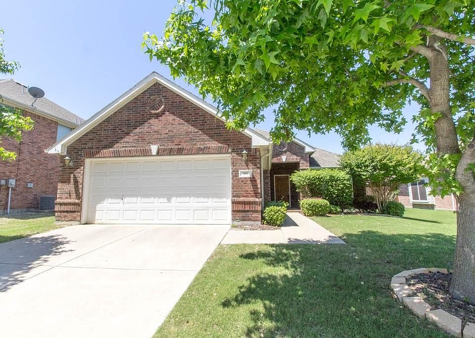 1st image of 301 Mapleshade Dr