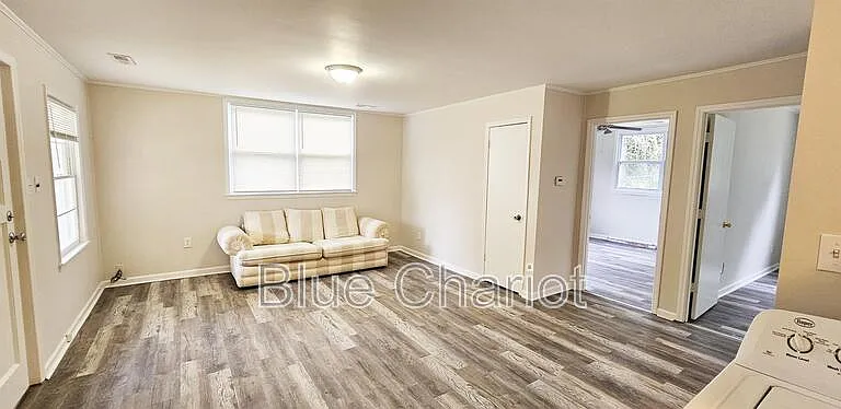 524 W Short St — Photo 15