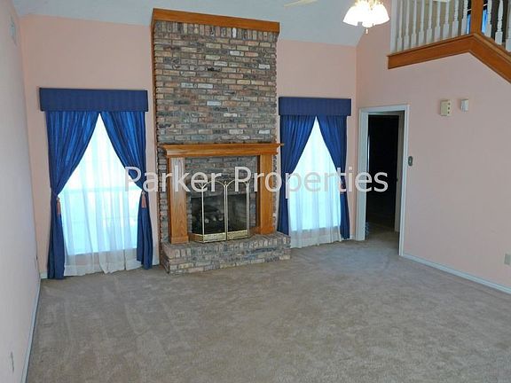 Living Den with Propane Log FP