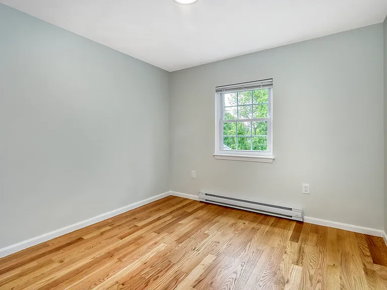 405 Washington St #2 — Photo 11