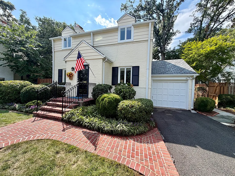 3404 Cameron Mills Rd