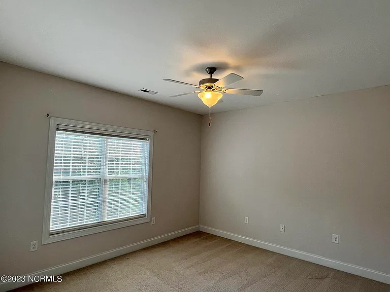 206 Sandy Springs Rd — Photo 16